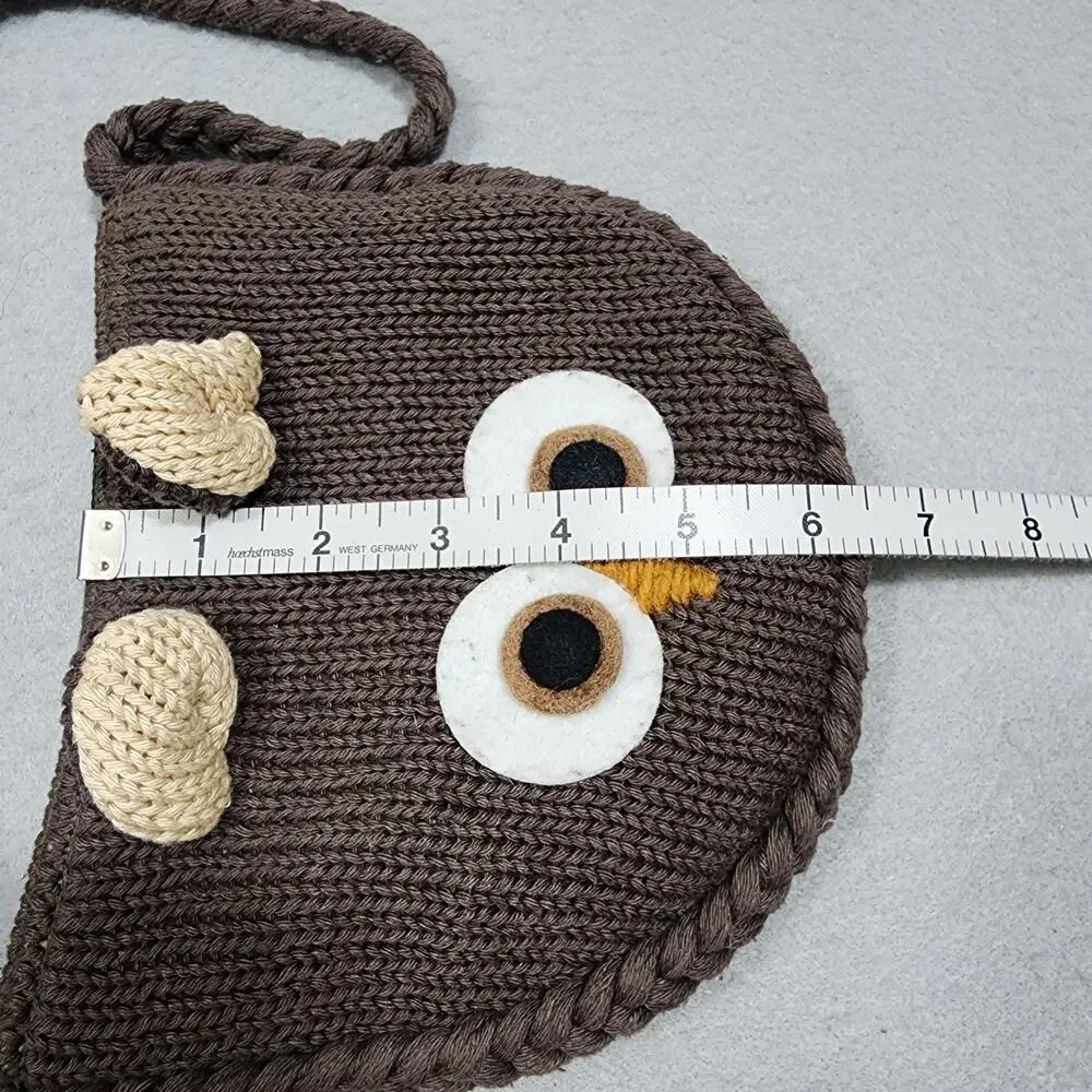 Delux knitted crochet